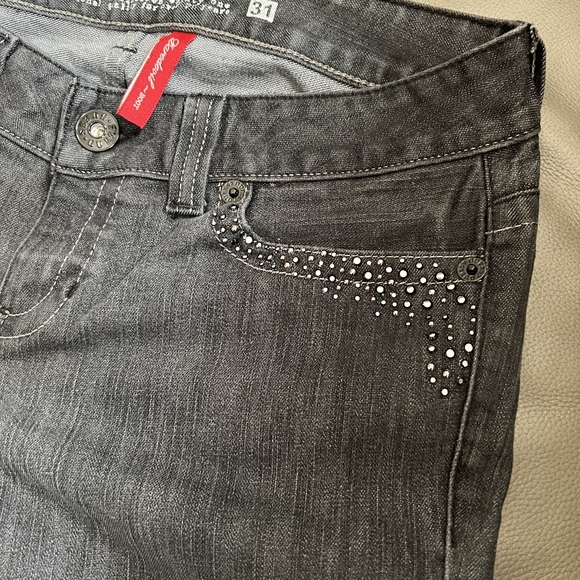 Guess Jeans size 31 Stretch with black and silver stone gems - Picture 5 of 8